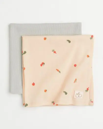 Set of 2 baby blankets made of cotton